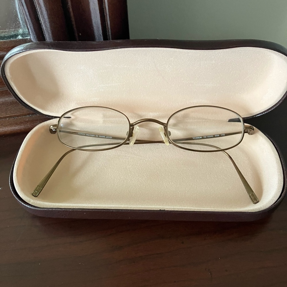 Tommy Hilfiger Gold Glasses